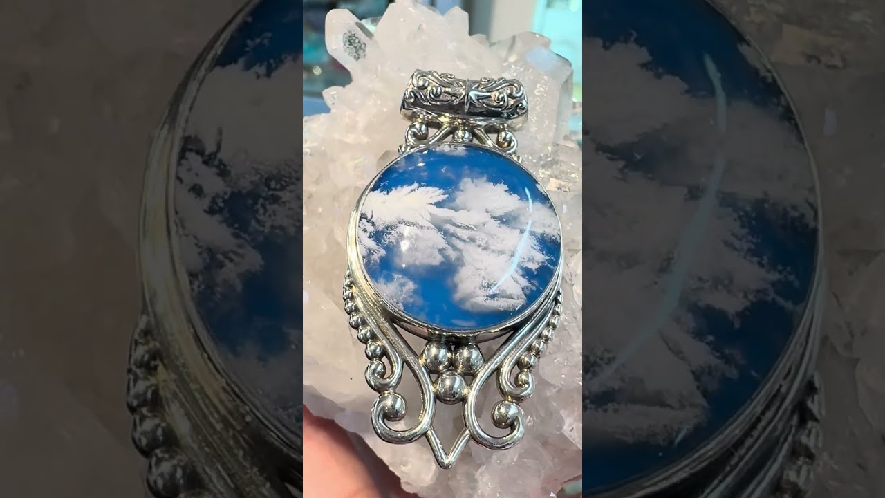 スカイプルームアゲート 心を癒す空色の羽根模様／穏やかな癒しを