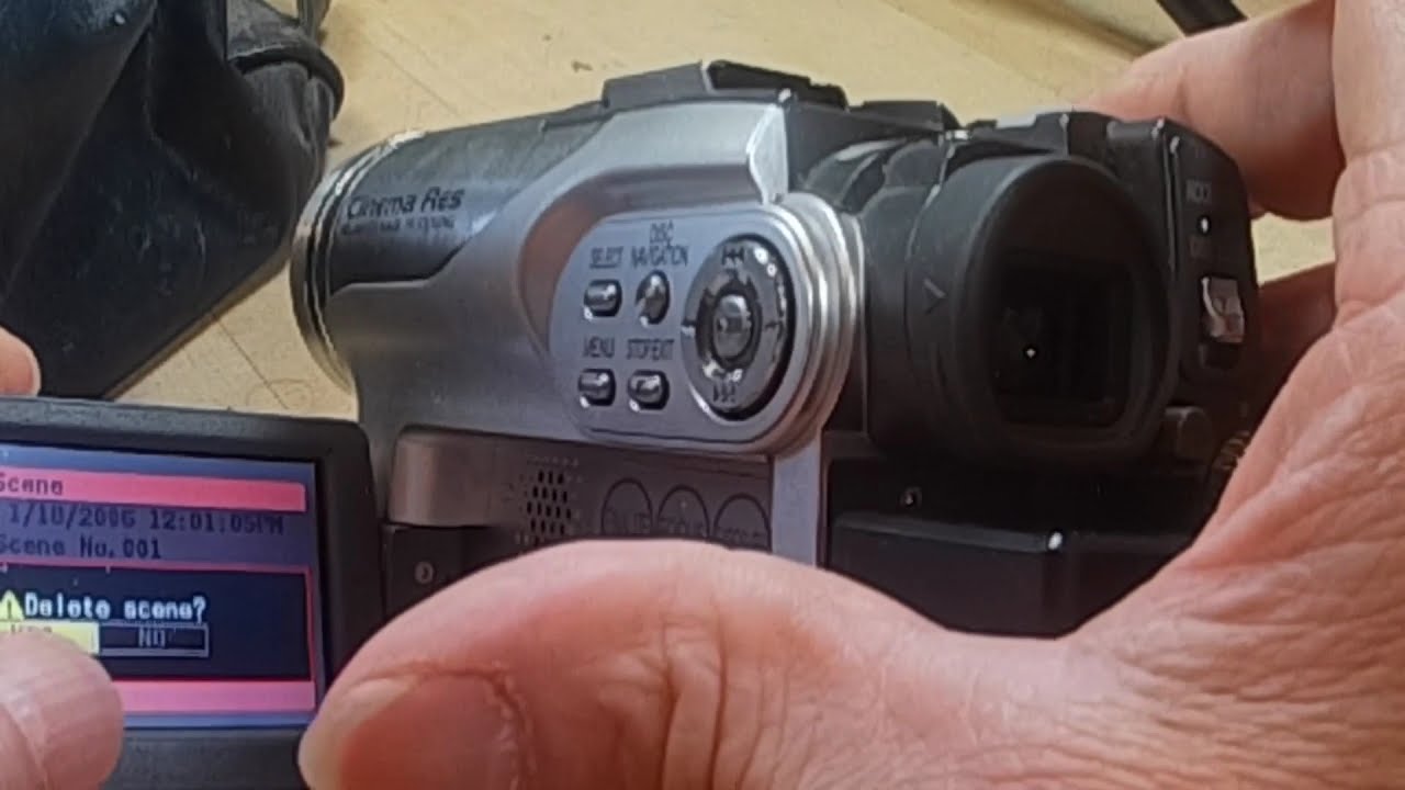 Hitachi DVD CAM DZ-GX3200A - YouTube