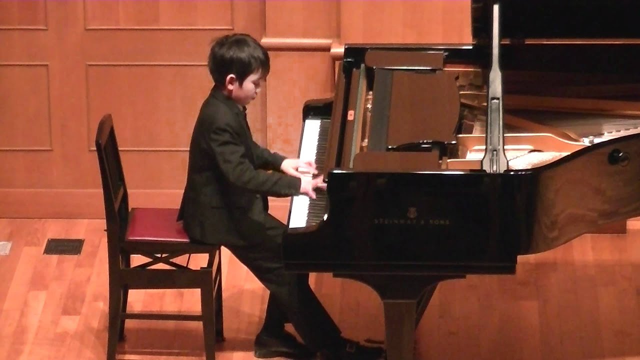 亀井聖矢｜日本と世界を駆ける若きピアニスト【ショパン・コンクール