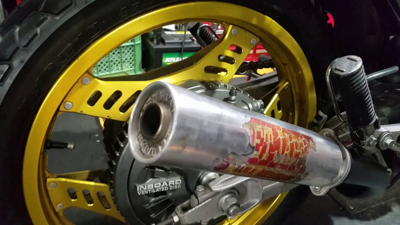 CBX400F BEET木山5分割 マフラーサウンド - YouTube