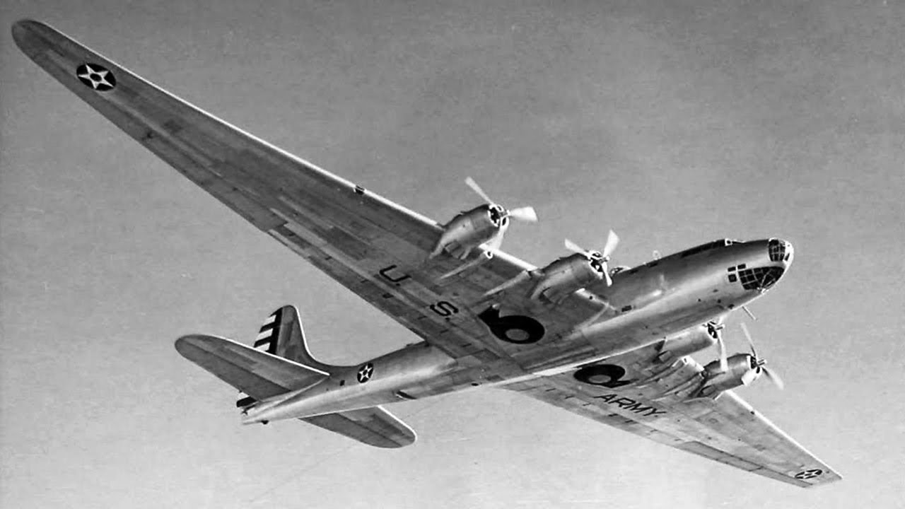 ダグラスXB-19。元々はXBLR-2「実験爆撃機長距離」で、「半球の守護者