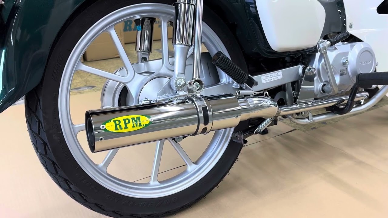 RPM製スーパーカブ110用マフラーが登場 迫力の走りと躍動感を実現