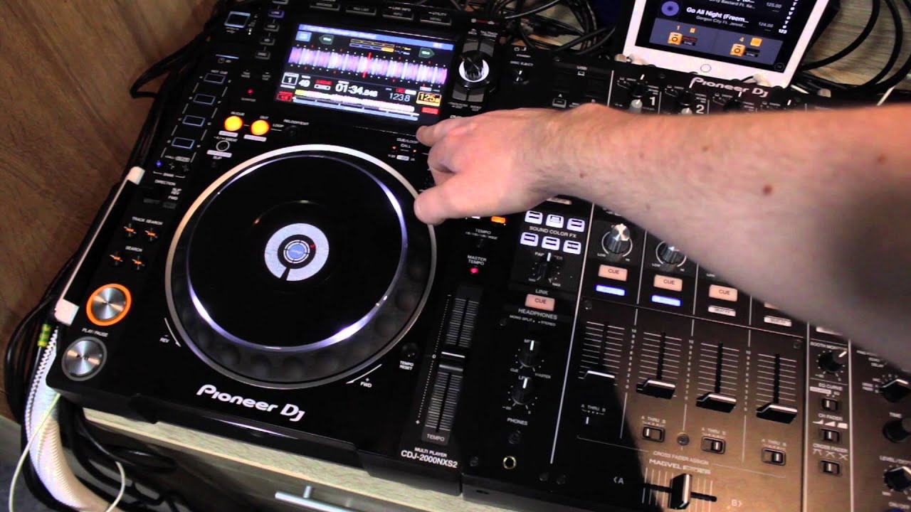 Pioneer DJ CDJ-2000NXS2 & DJM-900NXS2 Overview/Review - YouTube