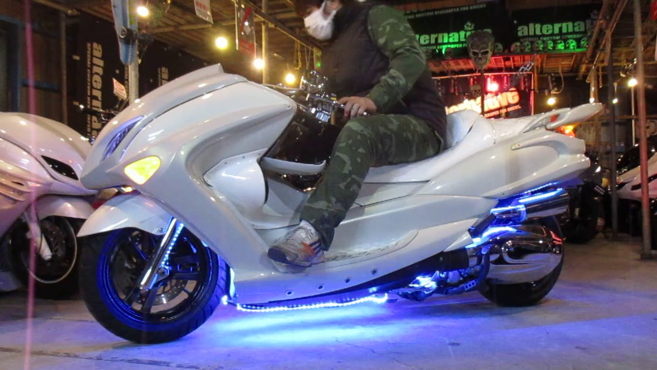 其の①4D9マジェスティ🦇BELL重低音モンスターマフラー☆淫乱七色