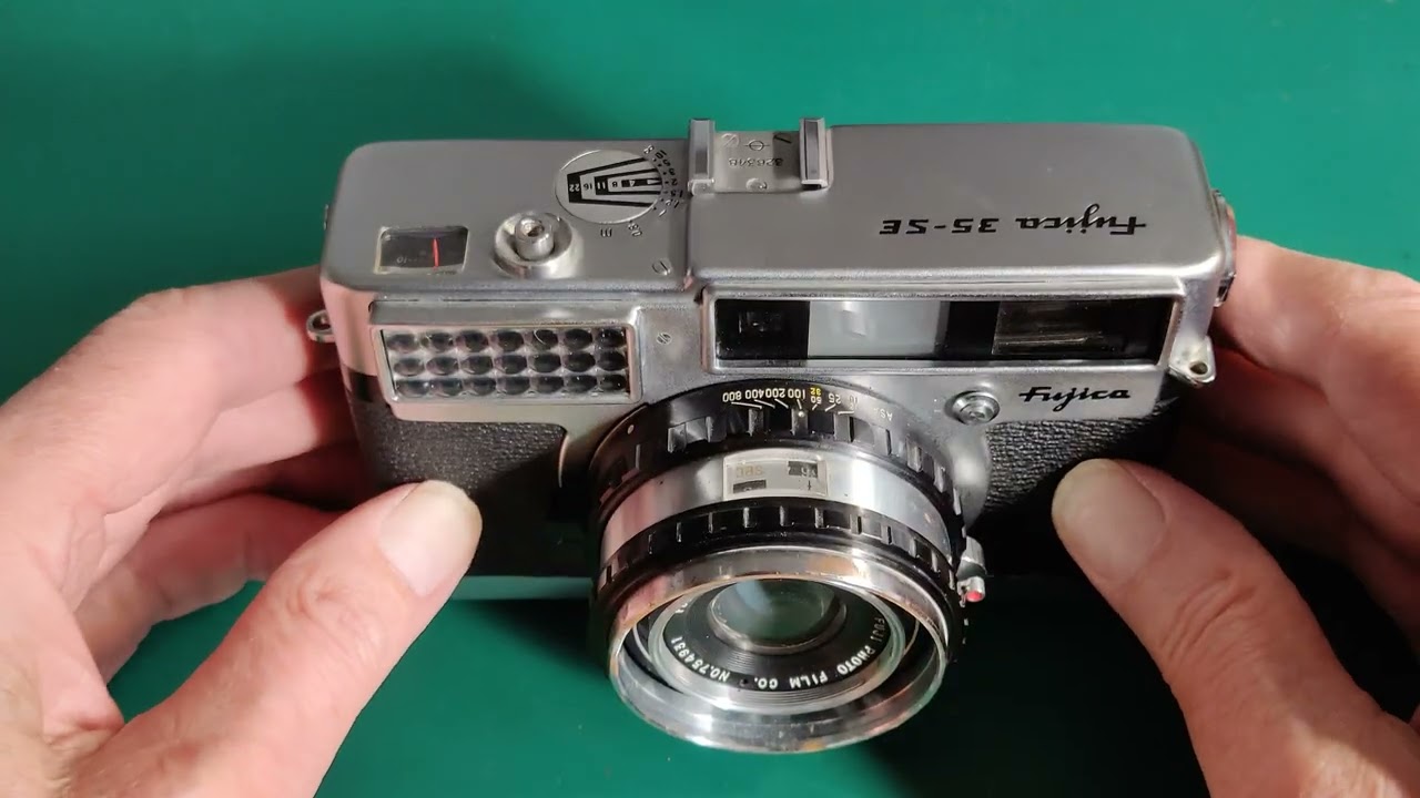 Fujica 35SE - Fuji's 1959 unique 35mm Rangefinder Camera - YouTube