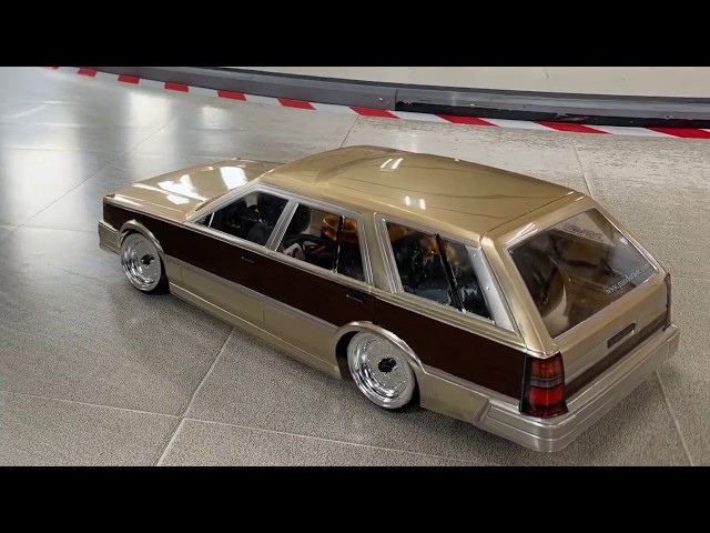 RC DRIFT】 NISSAN Y30 CEDRIC WAGON（セドリックワゴン）ドリラジ