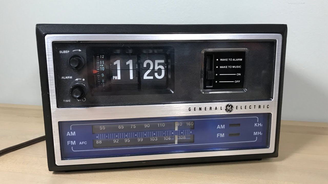 The General Electric model C4315B Flip Clock - YouTube