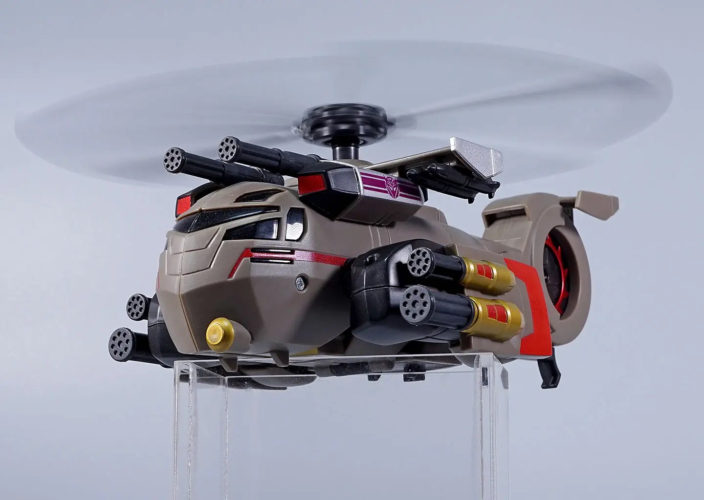 レビュー：TFアニメイテッド TA-20 ブラックアウト | 超偏見超変形