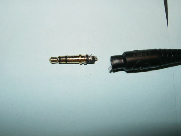 Headphone Jack Snapped In DJ Mixer – Adam Chesters