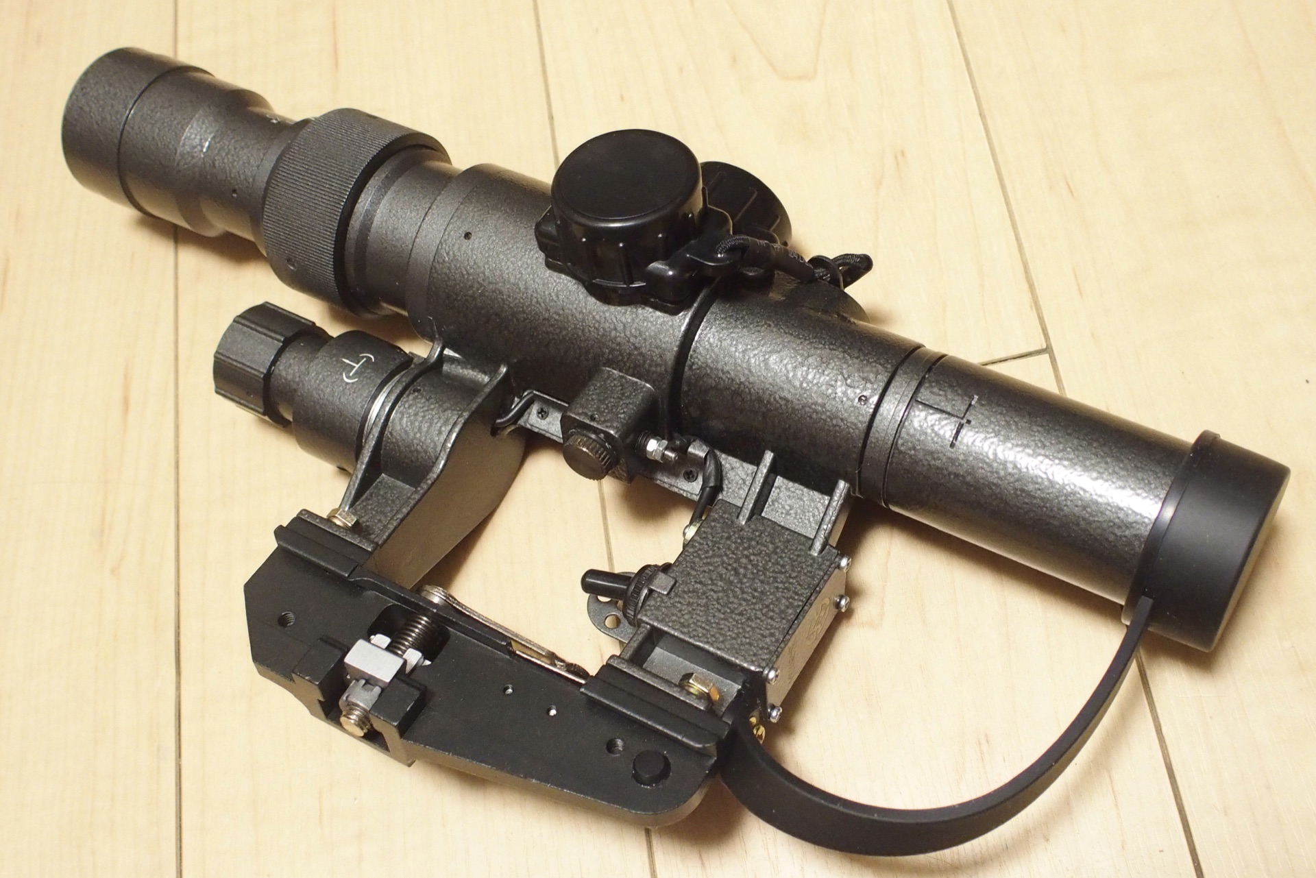 SVD(ドラグノフ)専用可変倍率スコープ、Vector Optics SCFF-16 DRAGNOV
