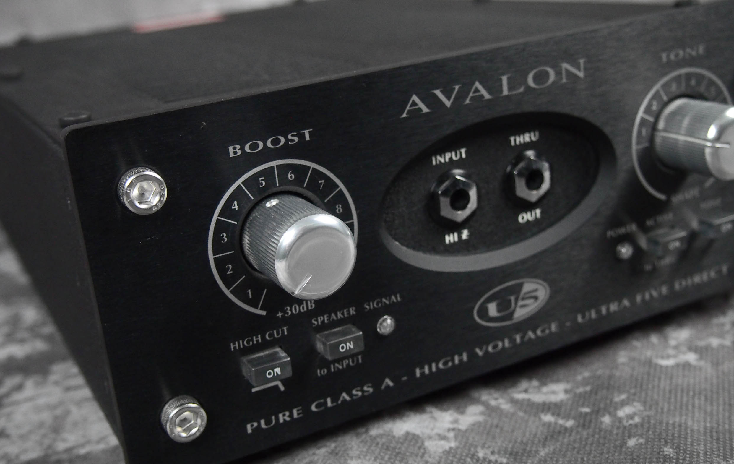 買取情報】黒い外観も素敵なDI/プリアンプ『AVALON DESIGN U5 Black