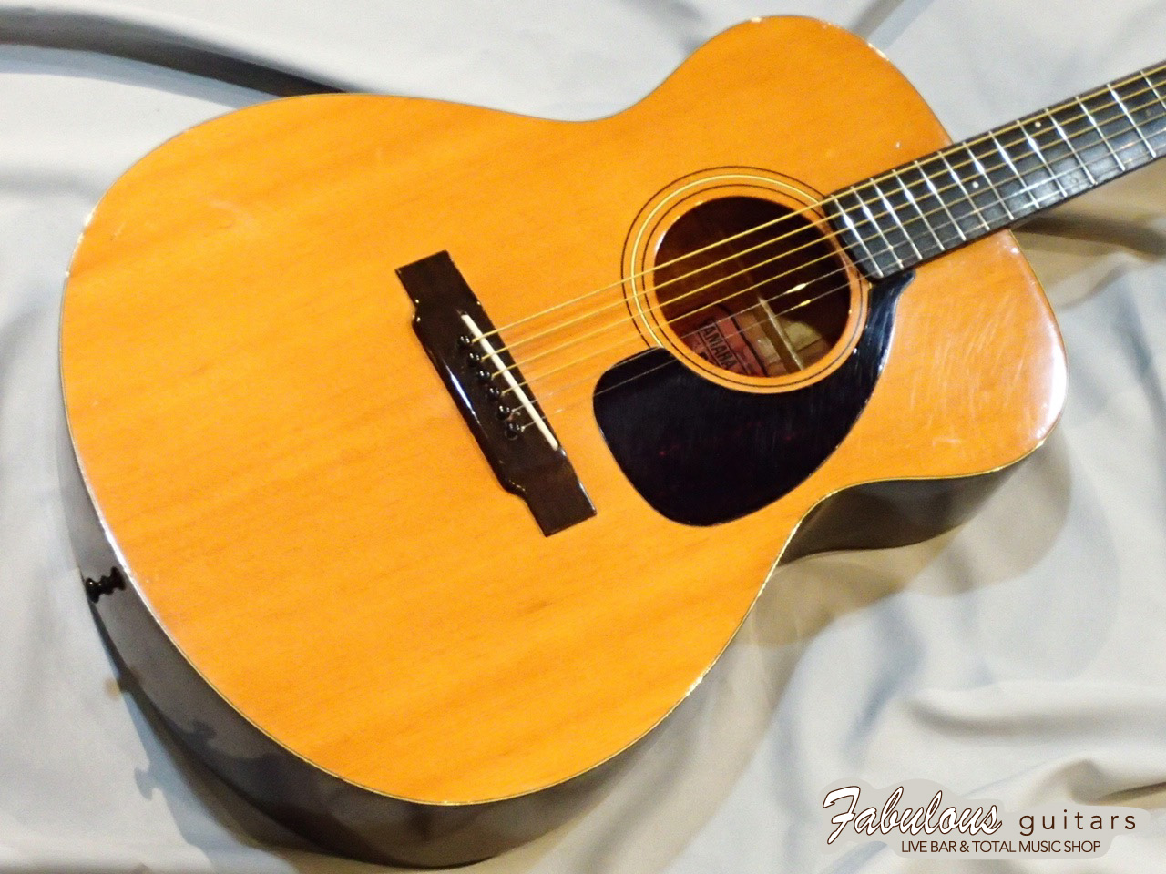 YAMAHA FG-110 赤ラベル – Fabulous guitars