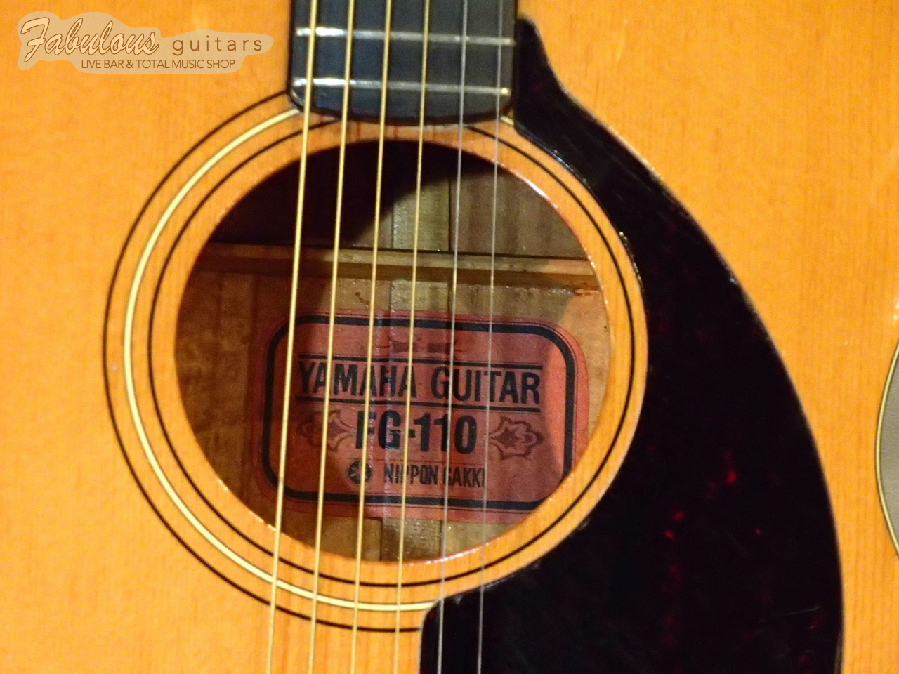 YAMAHA FG-110 赤ラベル – Fabulous guitars