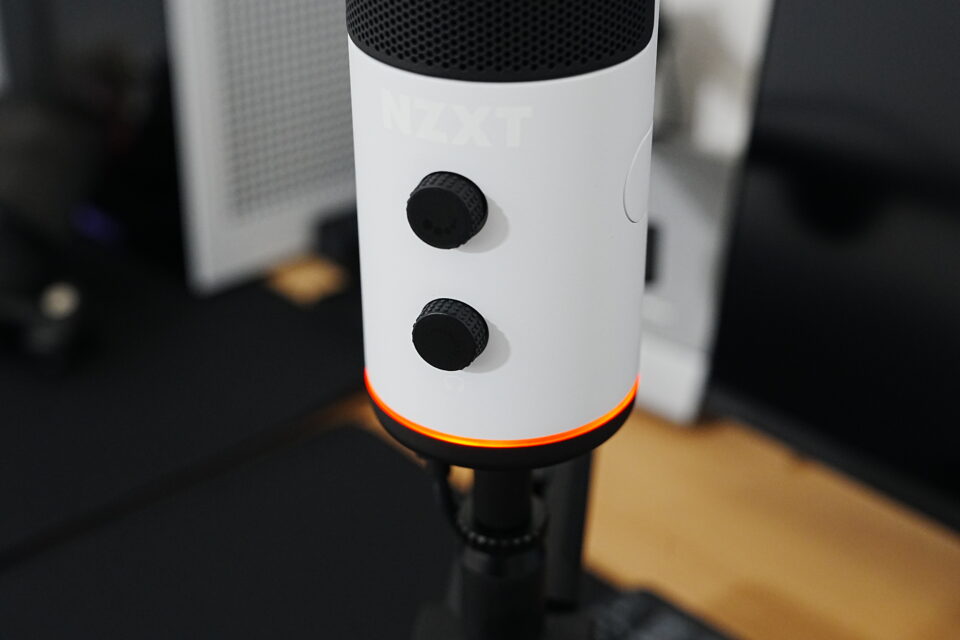 NZXT CAPSULEをレビュー！白くてオシャレでゲーム実況配信にもおすすめ