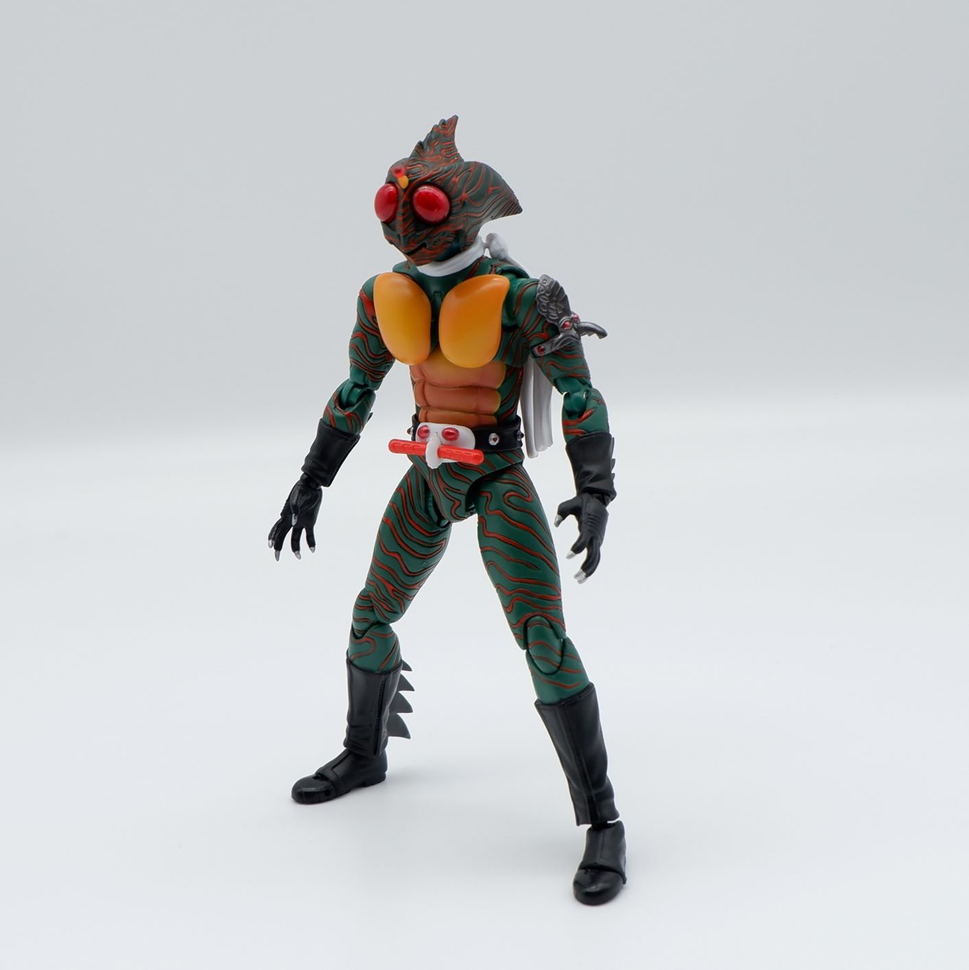 S.H.Figuarts 仮面ライダーアマゾン レビュー | すだち城 二の丸の玩蔵