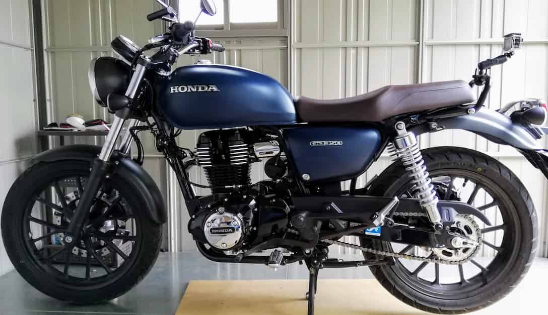 GB350のフロントフェンダーとリアフェンダーの取り外し方を紹介