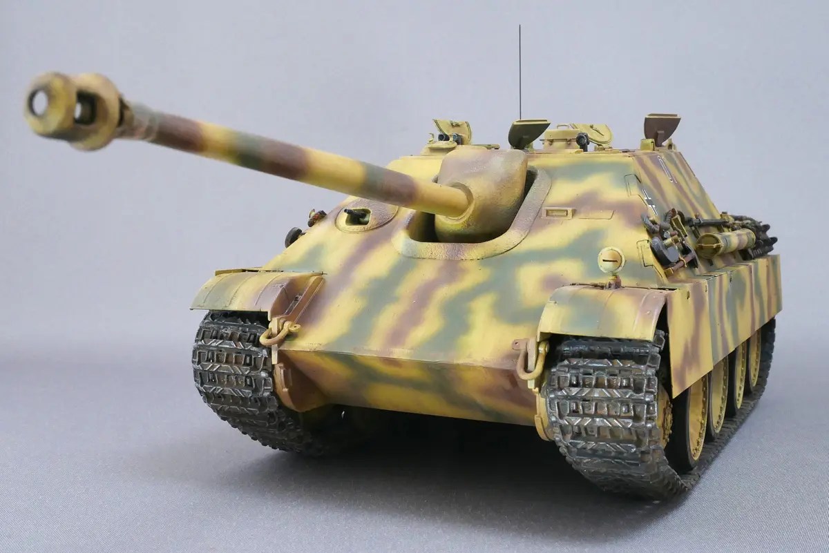 ヤークトパンター G1型 Sd.Kfz.173 メンモデル MENG 1/35 組立と塗装