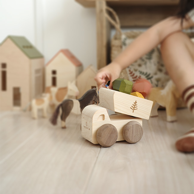 アイコニー オルゴールトラック (IKONIH MUSIC TRUCK)｜アイコニー