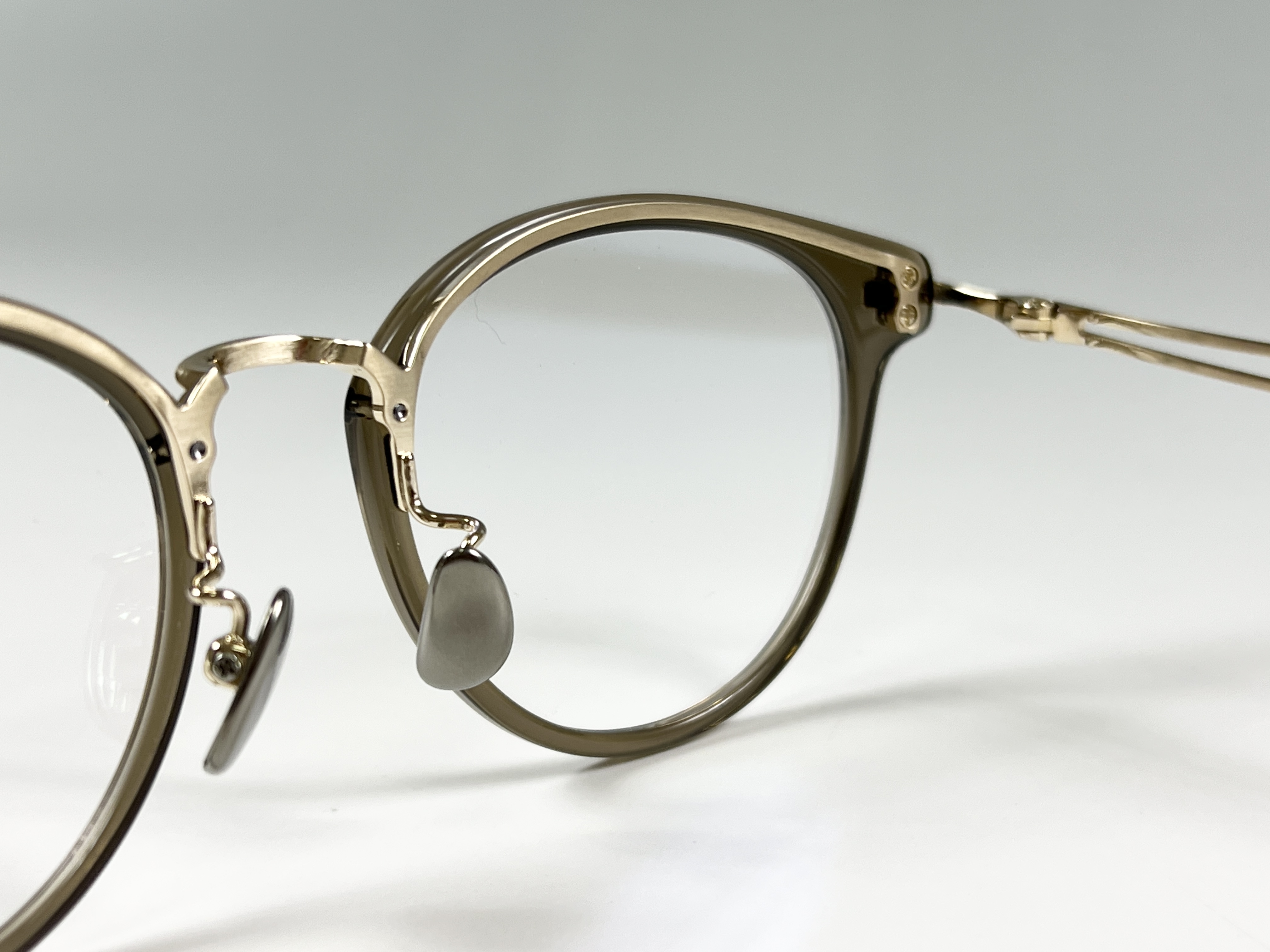 井川眼鏡｜徳島県美馬市の眼鏡専門店｜TAYLOR WITH RESPECT(テイラー