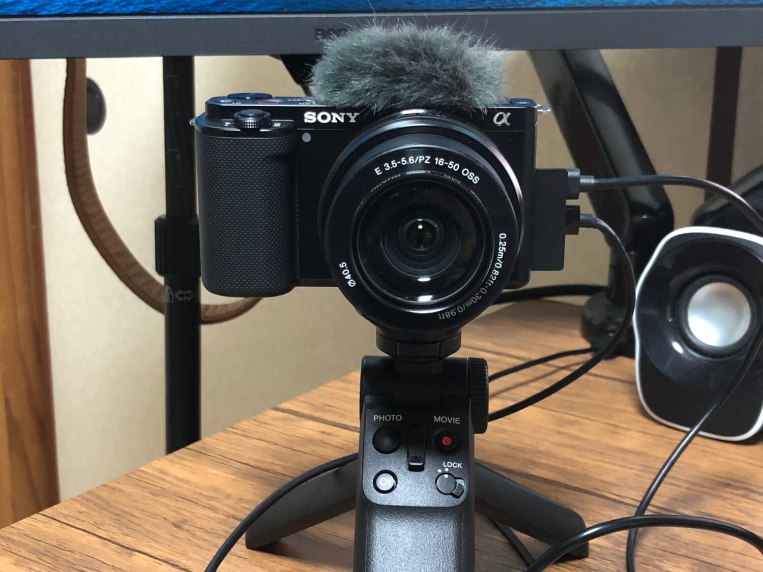 SONY ZV-E10レビュー！α6400が動画特化マシンになって登場！？ブイログ