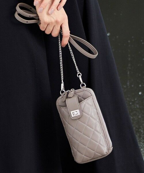 セール】 キルティング スマホポシェット （ショルダーバッグ）｜J