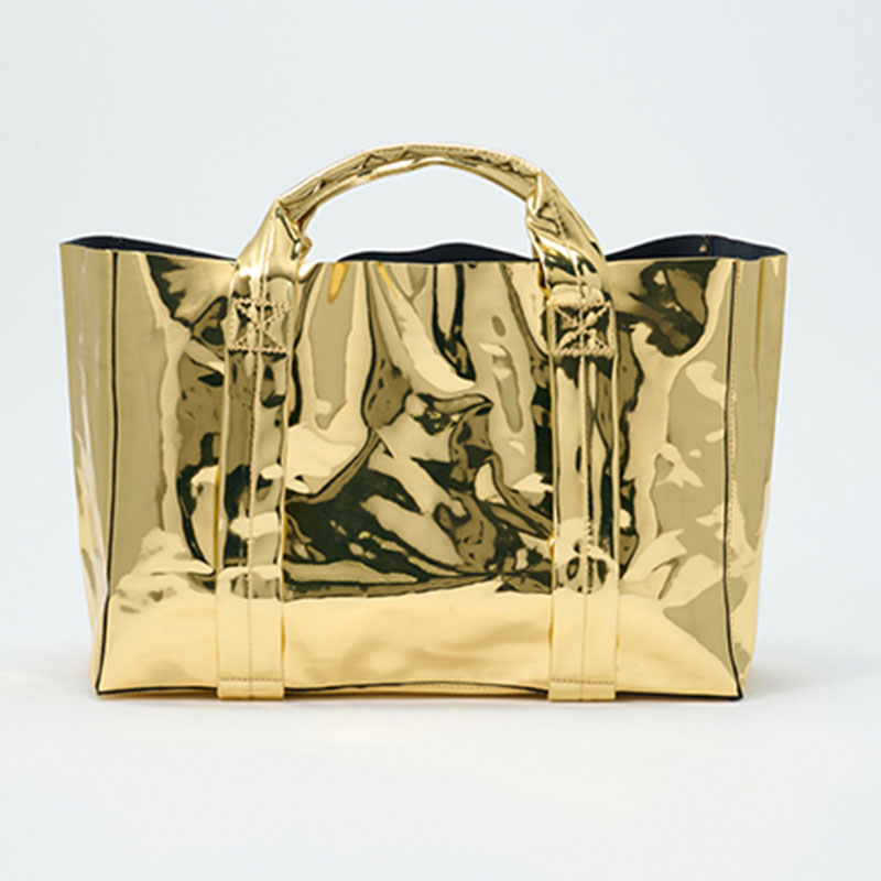 用途別に揃えたい【アガるキラキラトート】がママの夏の相棒！ | VERY