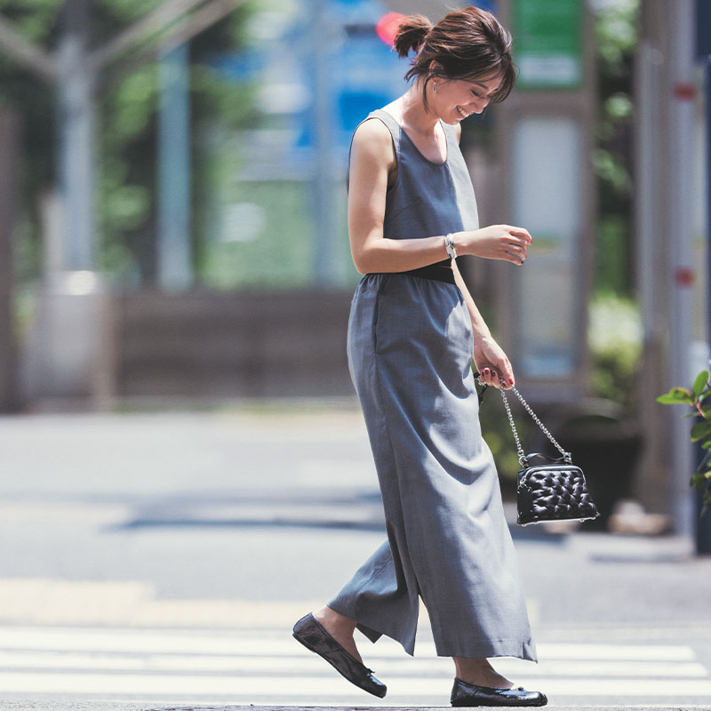 マルジェラ】タビに新色登場！“メタリックな黒”が争奪戦必至 | VERY