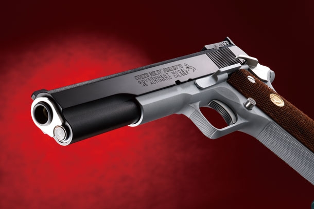 シリーズ70をベースにしたホーグカスタムを再現「B.W.C. ホーグ