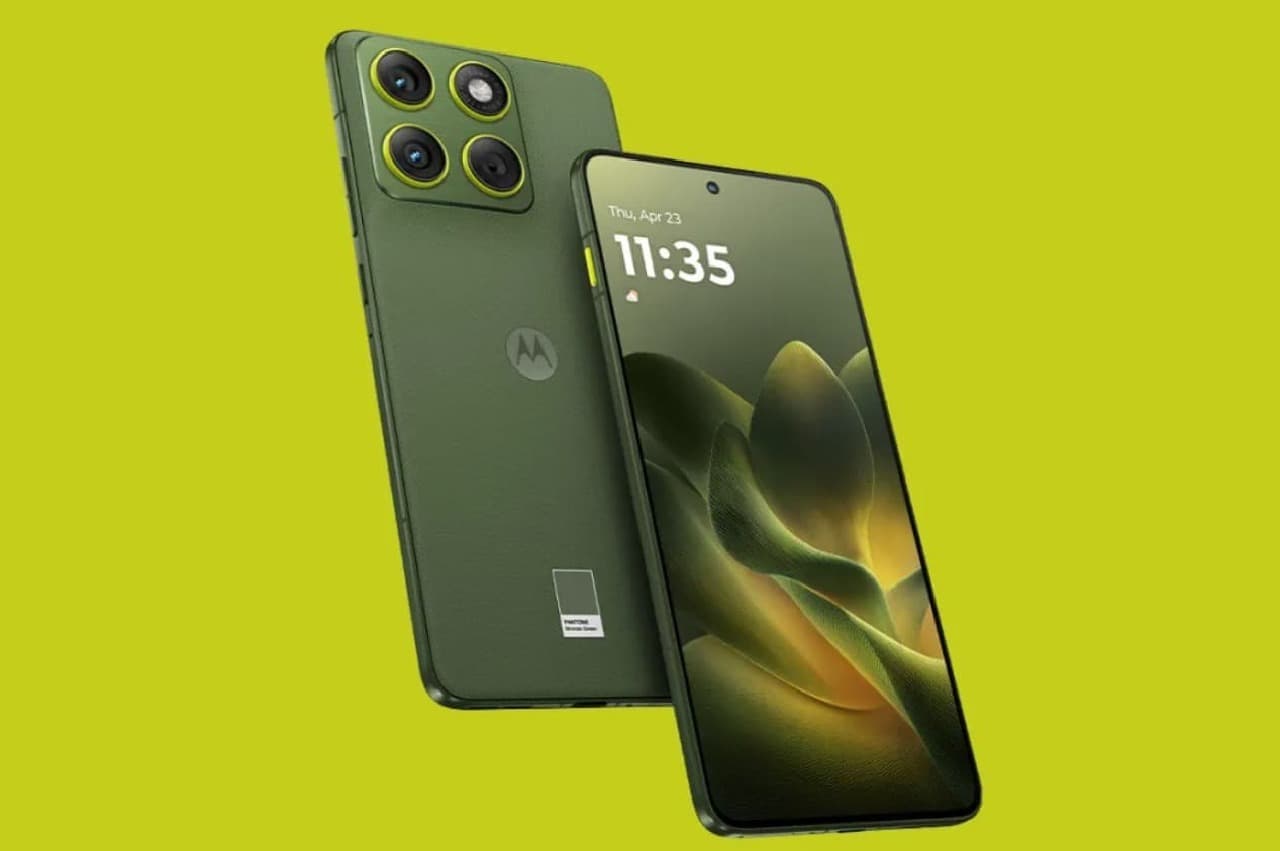 モトローラ「Moto X70 Air」超薄型スマートフォン――厚さ6mm未満、重さ