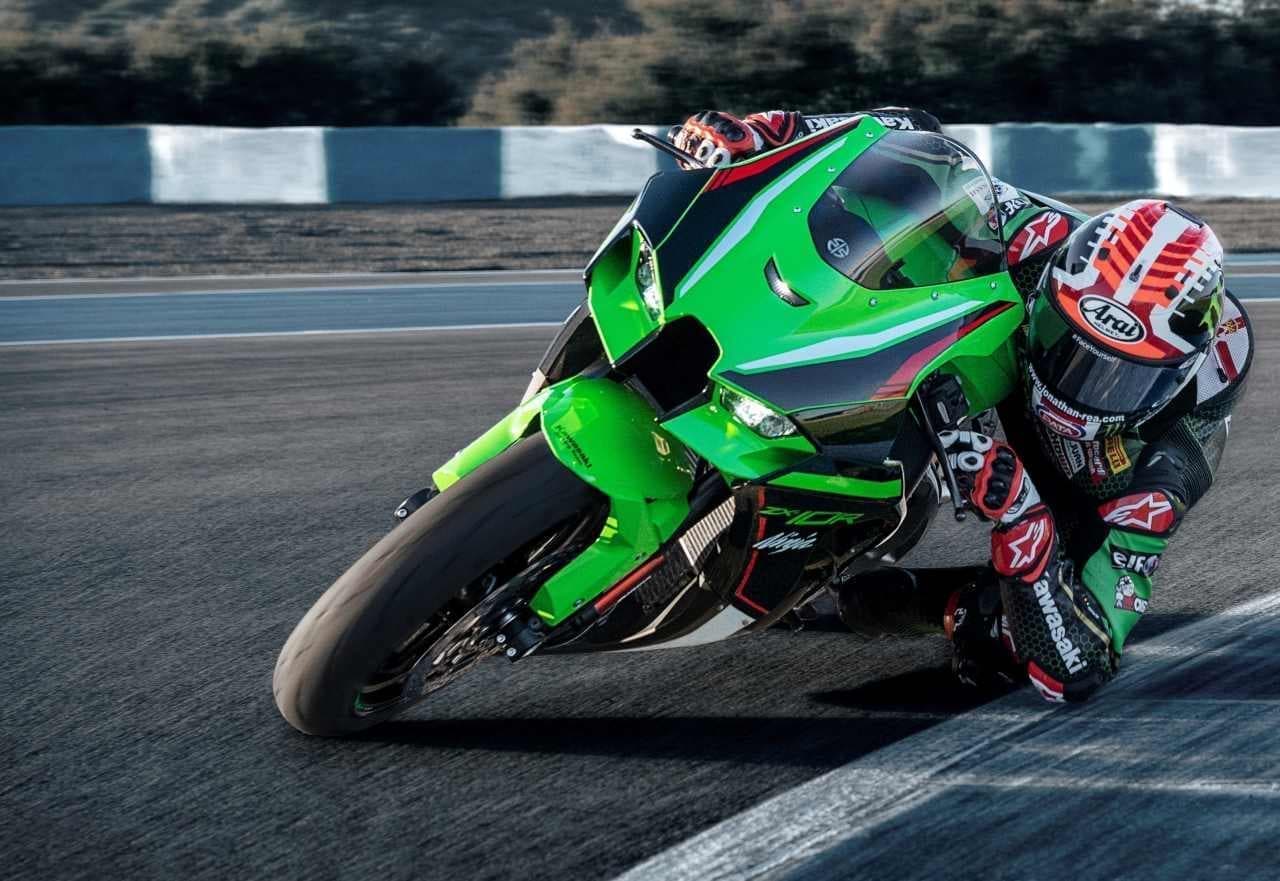 カワサキ NEW「Ninja ZX-10R/RR」発売 － 優れた空力性能とダウン