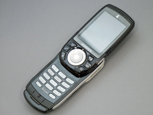 ディスクジョグ初搭載！ 音楽・動画再生対応ケータイ「mova SO505iS