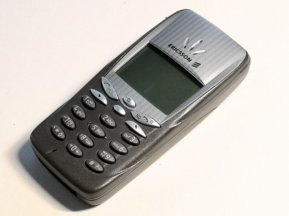 手のひらサイズのミニミニケータイ、Ericsson「T66」（懐かしの海外