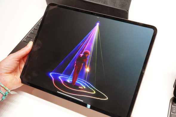 新型「iPad Pro」の実機に触れてきた 有機ELと薄型・軽量化の実力は