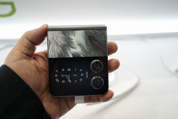 1台3役／世界最薄スマホ、超簡素／QWERTYキー付きケータイも MWC 2025