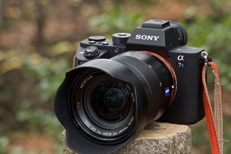 本格的な映像作品にも手が届く超高感度ミラーレス機――ソニー「α7S II