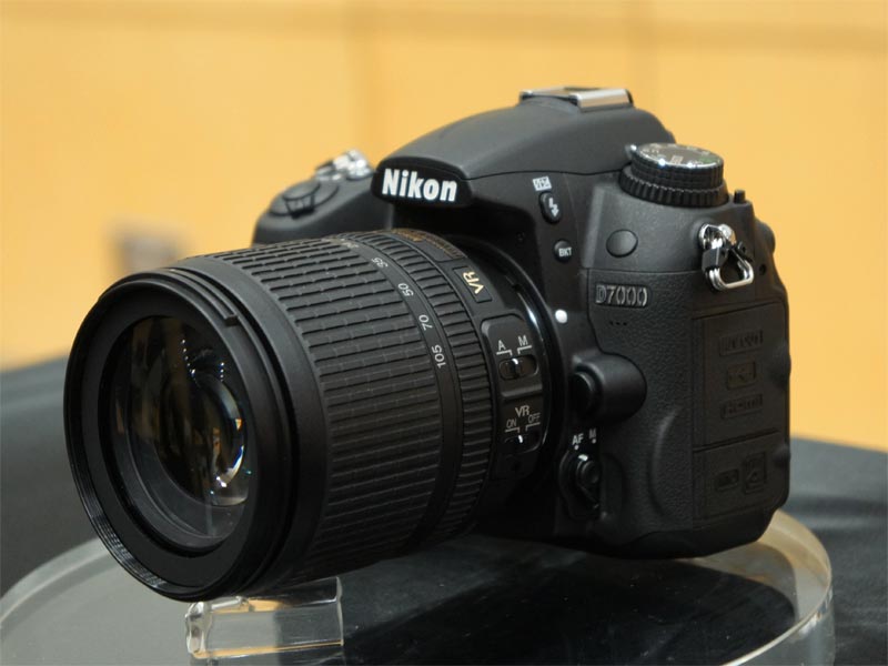 挑発的なまでのパフォーマンス」――ニコン「D7000」登場 - ITmedia NEWS