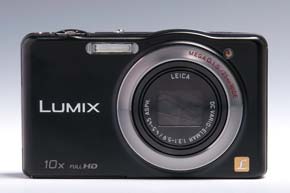 薄型ボディに10倍ズーム、「おまかせiA」も強化 LUMIX「DMC-SZ7」（1/2