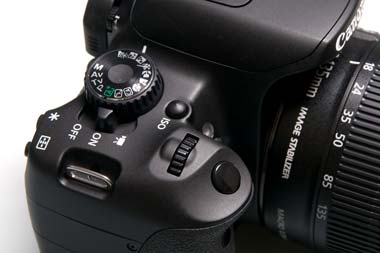 EOS Kiss X6i」第1回――神田川クルーズで動画と静止画を撮ろう：長期