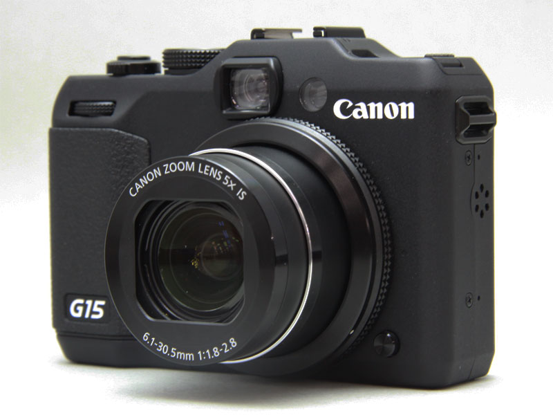 軽快さを高めた明るいレンズの多機能コンパクト――キヤノン「PowerShot