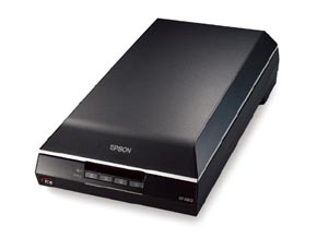 エプソン、フィルムスキャン対応のハイエンドA4フラットベッドスキャナ