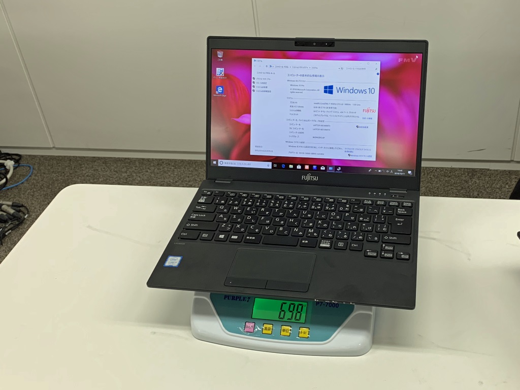 13.3型モバイルノートPC「FMV LIFEBOOK UH」に2018年秋モデル 約698gで