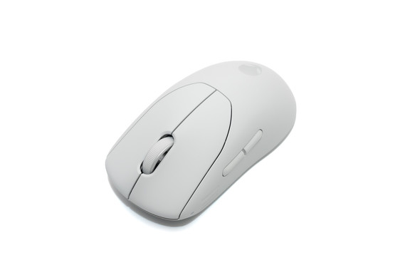 Alienware」初の“競技用”ゲーミングマウス／キーボードの実力は？ 試し