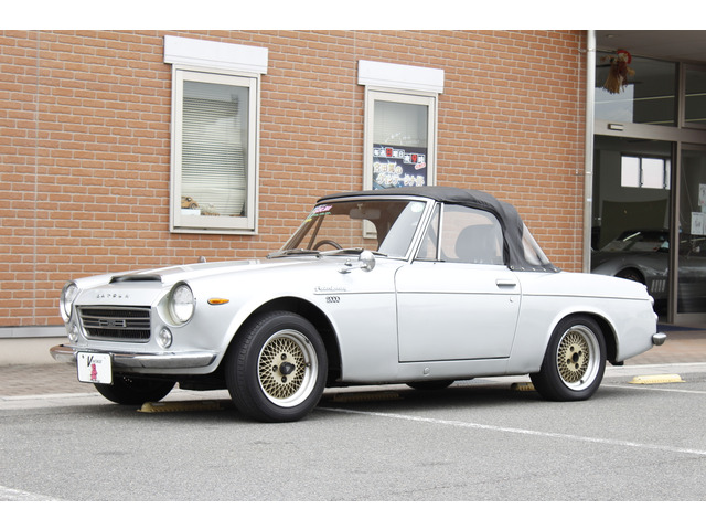 日産 フェアレディ 右ハンドルの中古車一覧｜中古車検索 - 価格.com