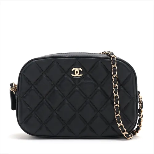 シャネル マトラッセ ラムスキン チェーンショルダーバッグ カメラ