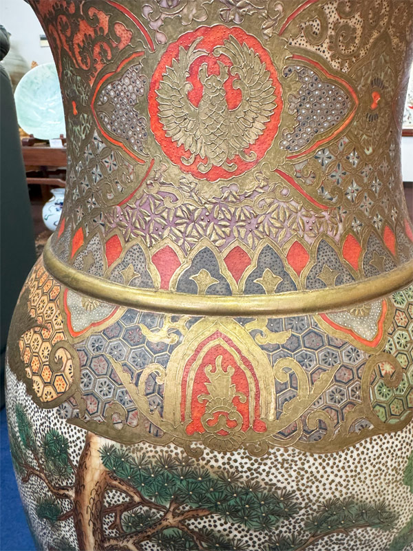 薩摩焼 金彩色絵 武者図飾り壺 【商品番号m-st002】