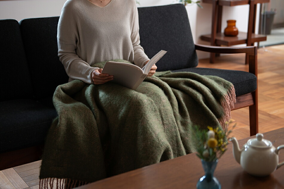 廃番在庫限り】レボントゥリ／REVONTULI モヘアブランケット（ラプアン