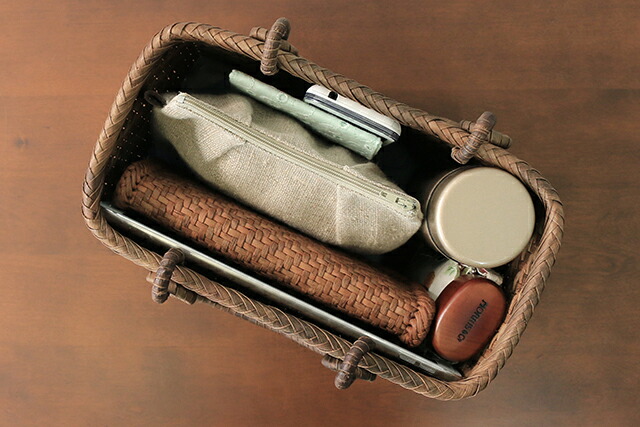 ボックス型のくるみ籠(ひご幅約6～7mm/リング取手/中サイズ)(約)幅25.5