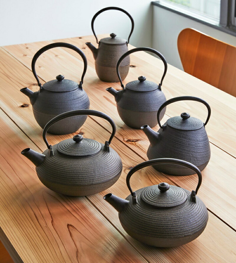 在庫限り ウォルナットのみ】鉄 やかん 熱くない木の取っ手 直火 IH