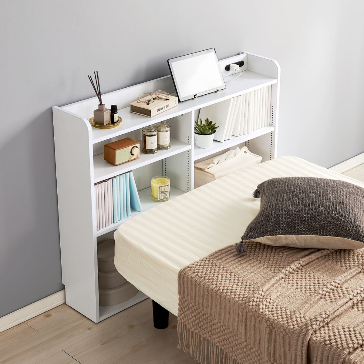 楽天市場】ヘッドボード 幅98cm 2口コンセント 可動棚 1cmピッチ 宮棚