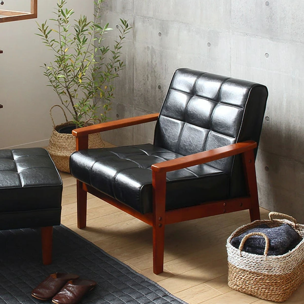 楽天市場】ソファ 椅子 レトロモダン調 木製フレーム 一人掛け用 合皮